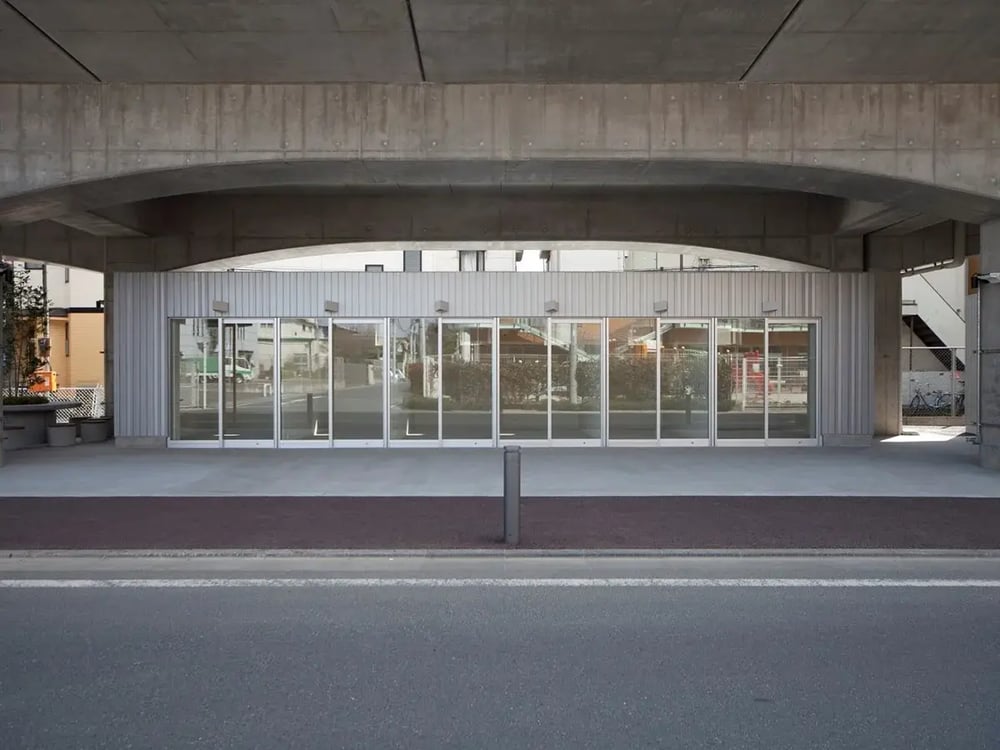 11-02-04_imgi_3_mb26_外観10-2