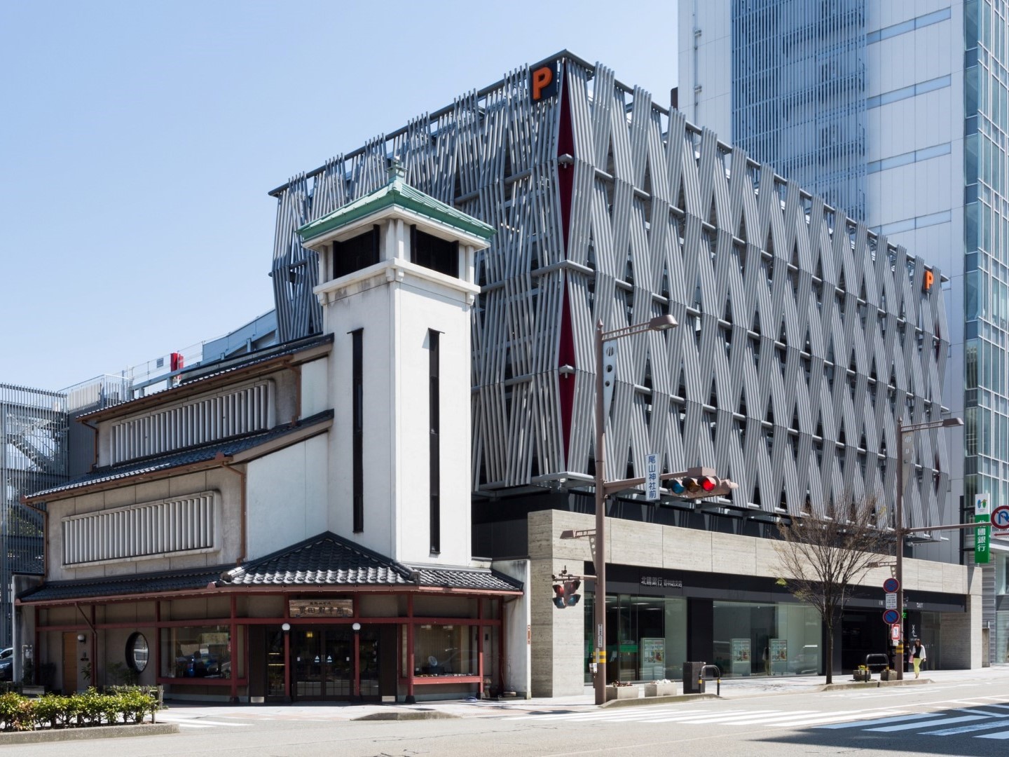 石川県内某店舗付き駐車場