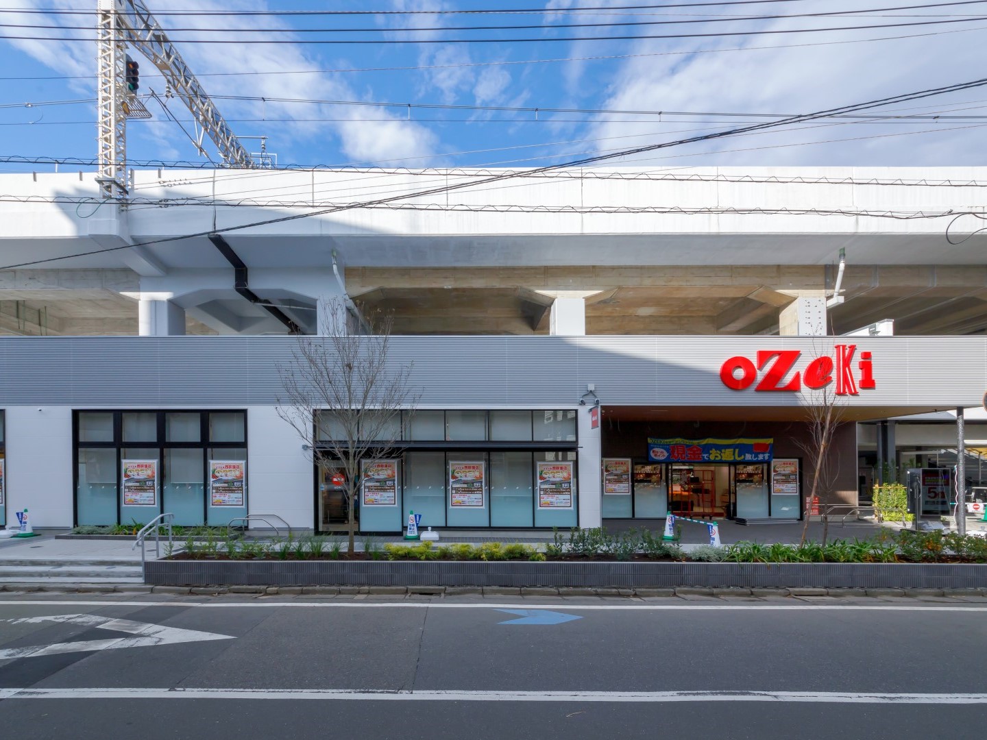 施工事例：西荻窪高架下開発1期エリア｜株式会社内藤ハウス