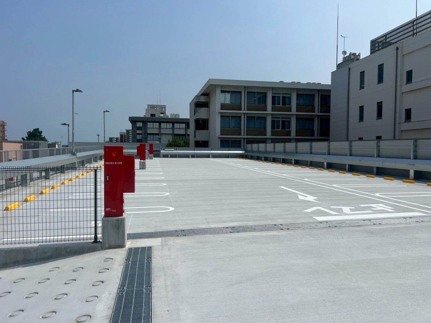 施工事例：九州大学(馬出)患者用立体駐車場｜株式会社内藤ハウス